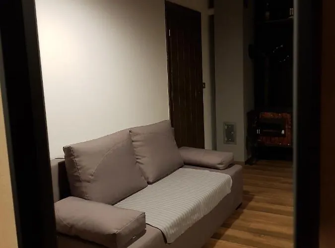 Osada אכסניה *